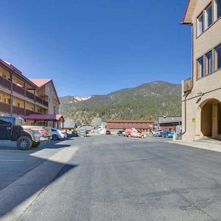 Ski-In Red River Retreat Balcony, Mountain Views! Extérieur photo